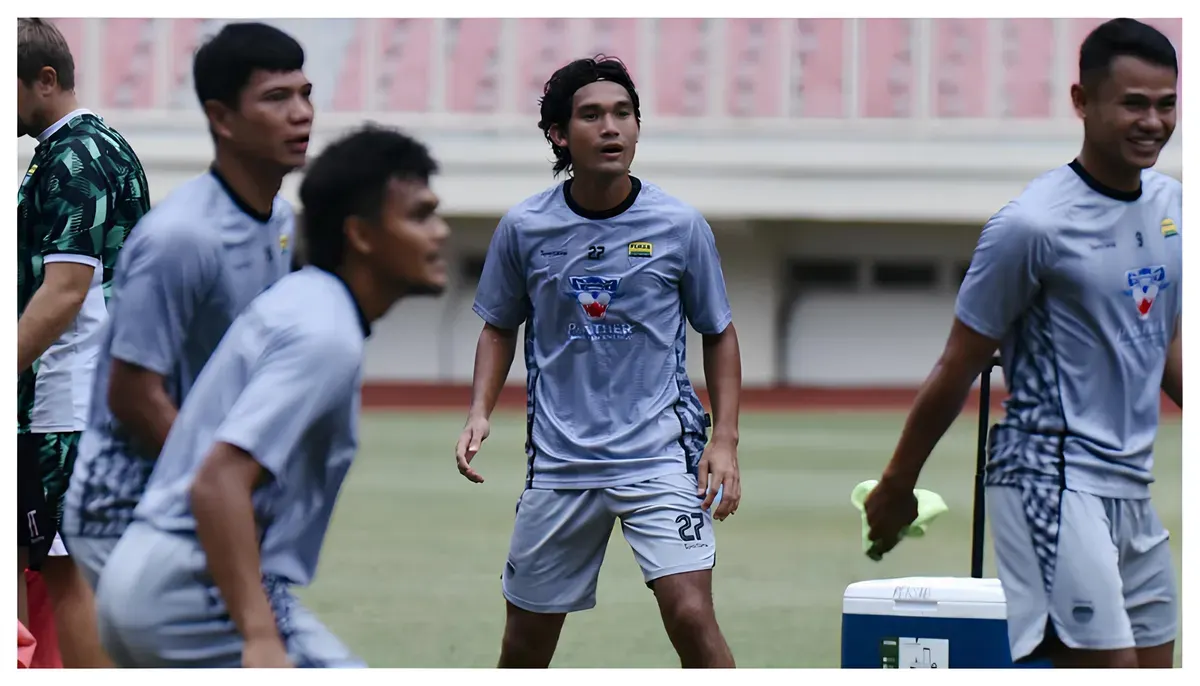 Link live streaming BRI Liga 1 2025: PSBS Biak vs Persib Bandung kick off pukul 13.30 WIB. (Sumber: Instagram/@persib)
