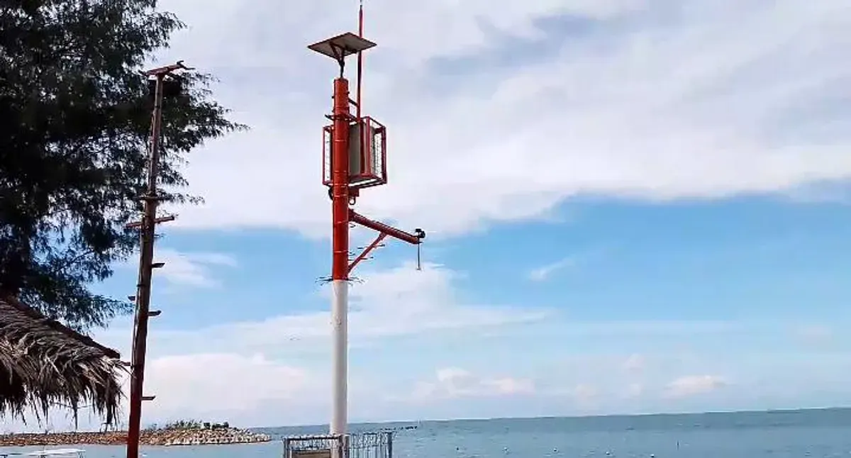Alat sirine pendeteksi tsunami. (Sumber: Dok. Pengelola Tanjung Lesung)