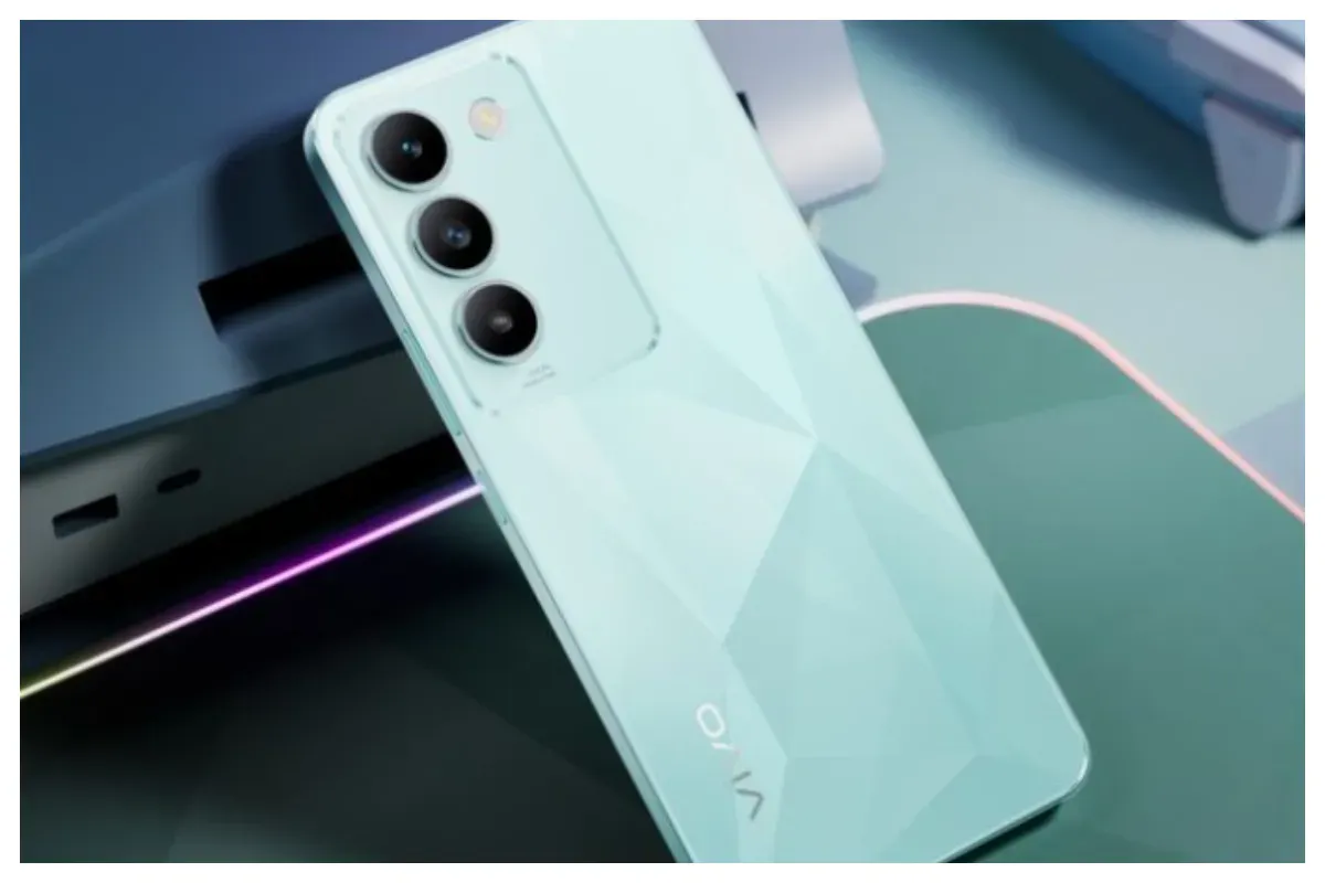 Vivo T3 5G varian Crystal Flake (Sumber: GSMArena)