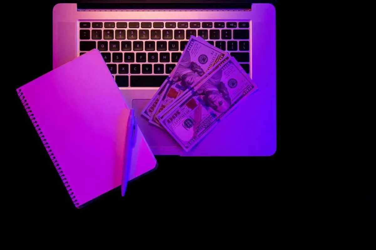 Cara mendapatkan uang gratis dari internet. (Sumber: Freepik.com/pvproductions)