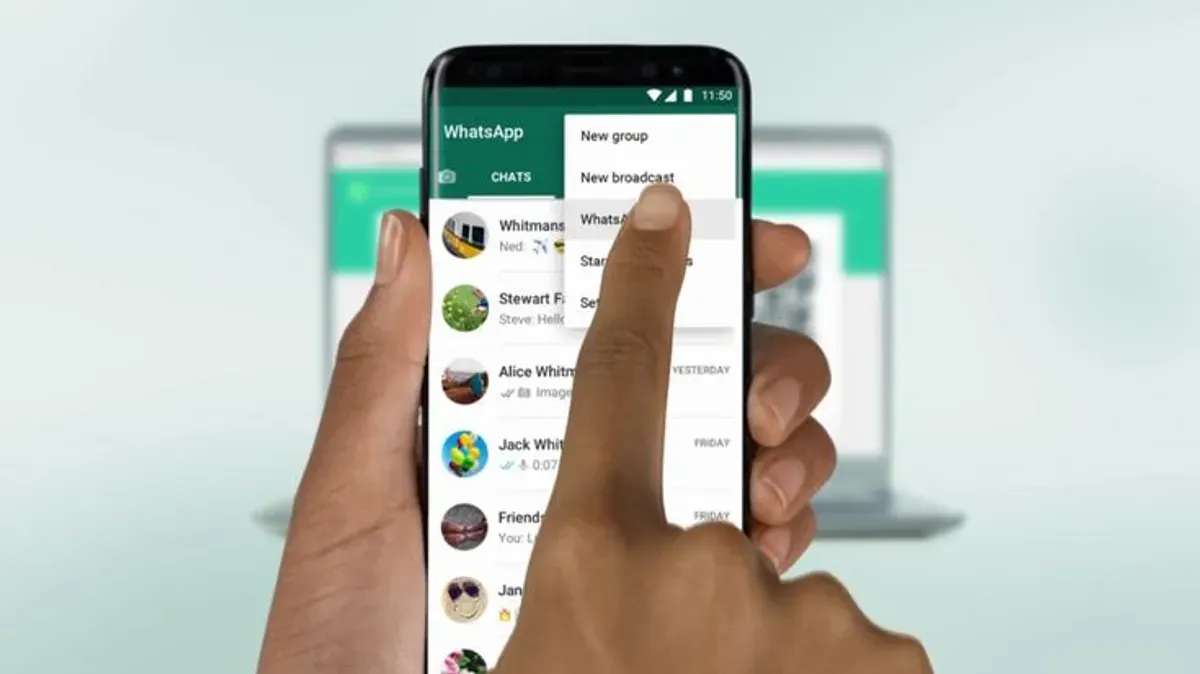 Bingung cara agar tidak dimasukkan ke grup WhatsApp sembarangan? Ikuti langkah mudah di tutorial ini agar privasi kamu lebih terjaga. (Sumber: Pinterest)