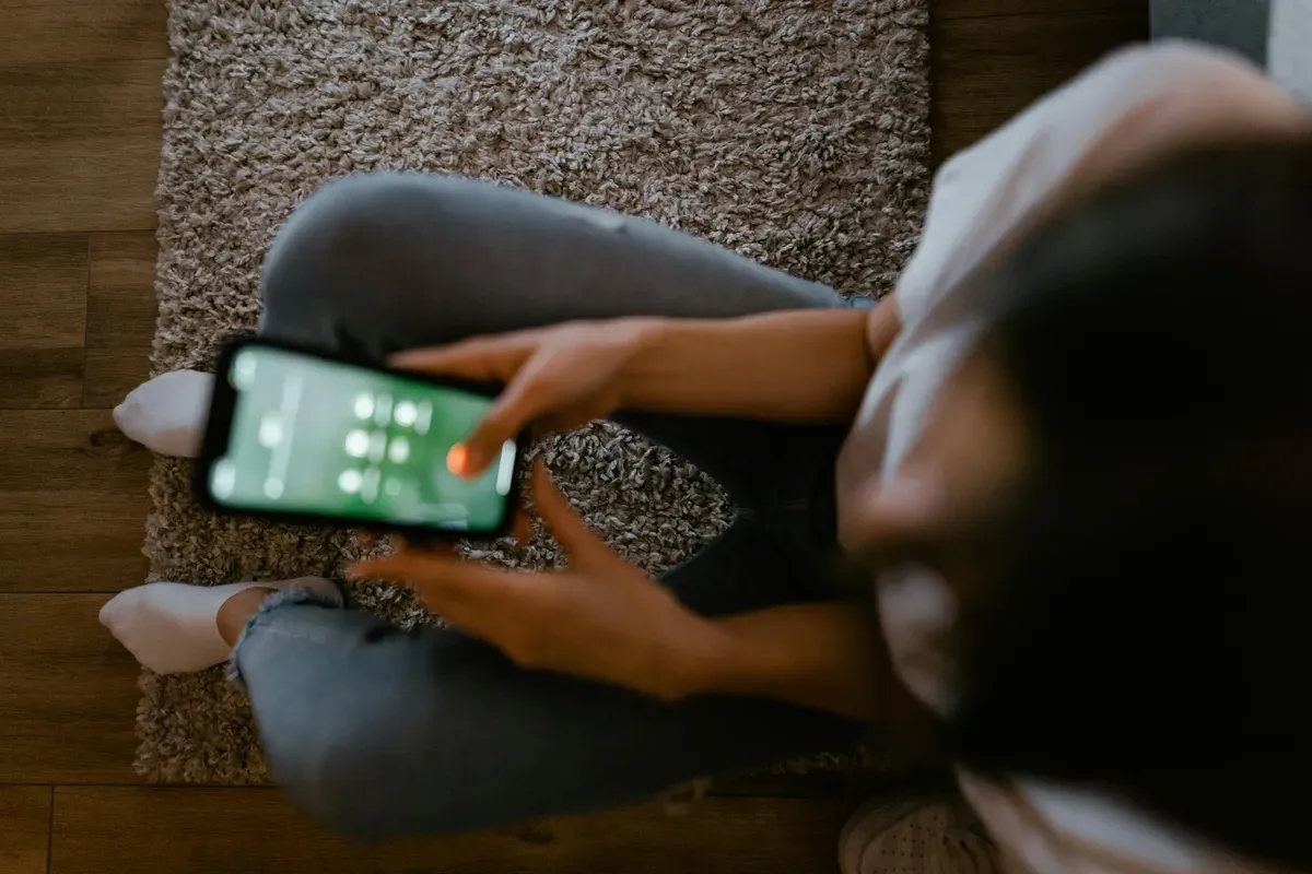 Simak cara hilangkan iklan yang muncul tiba-tiba di Hp Anda.(Sumber: Pexels/Mart Production)