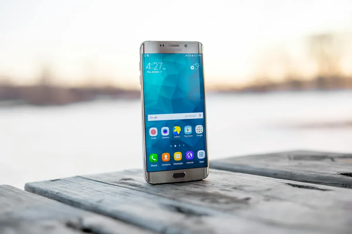 Kebiasaan yang bikin Hp Android cepat panas, perlu dihindari. (Sumber: Pexels/Mohi Syed)