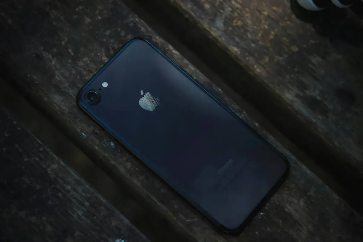Cara menemukan iPhone yang dicuri dalam keadaan mati. (Sumber: Pexels/Hasan Albari)
