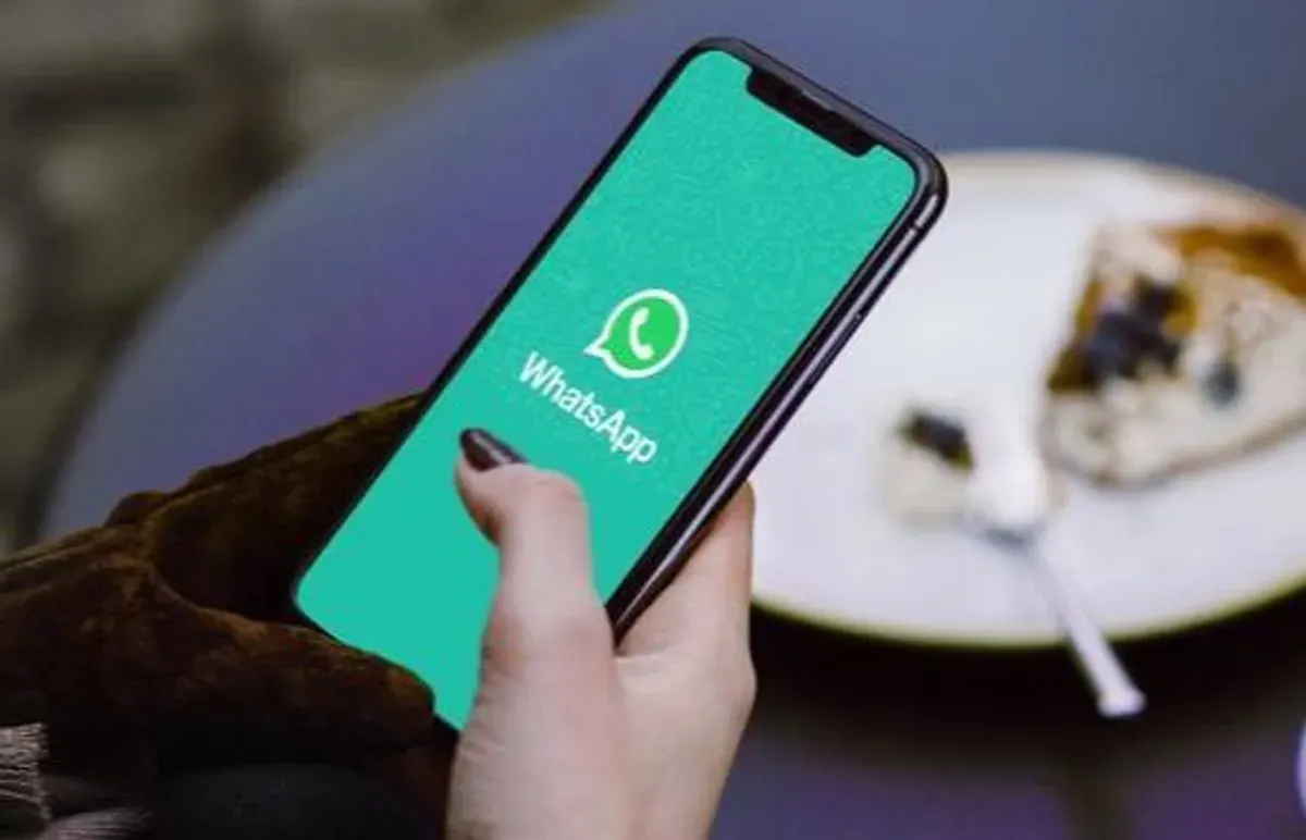 Simak cara untuk login WhatsApp dari jarak jauh dengan mudah. (Sumber: Pinterest)