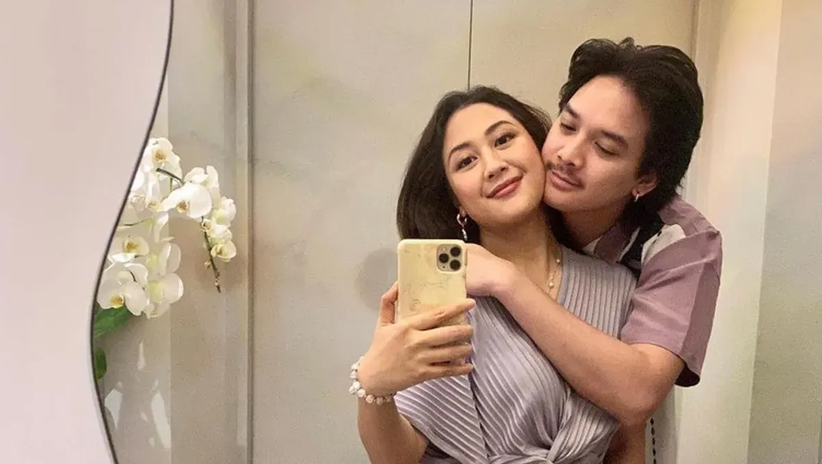 Sherina Munaf saat bersama Baskara Mahendra (Sumber: Instagram/@sherinamunaf)