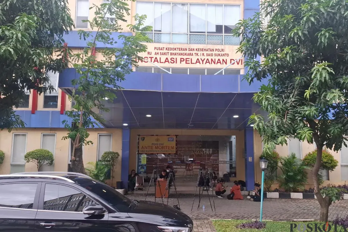 Suasana Gedung Instalasi Pelayanan DVI RS Polri Kramat Jati, Jakarta Timur, Senin, 20 Januari 2025. (Sumber: Poskota/Angga Pahlevi)