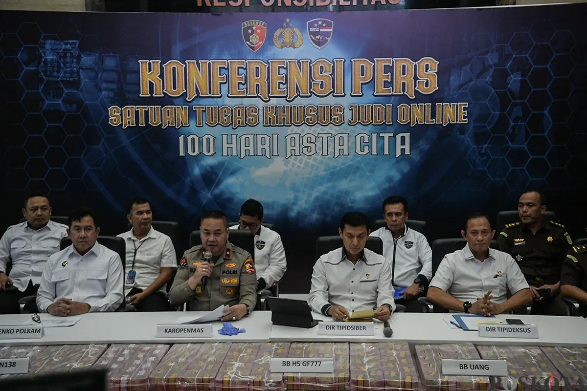 Polisi ungkap kasus judi online di Bareskrim Polri, Jakarta, Senin, 20 Januari 2025. (Sumber: Poskoata/ Bilal Nugraha Ginanjar)