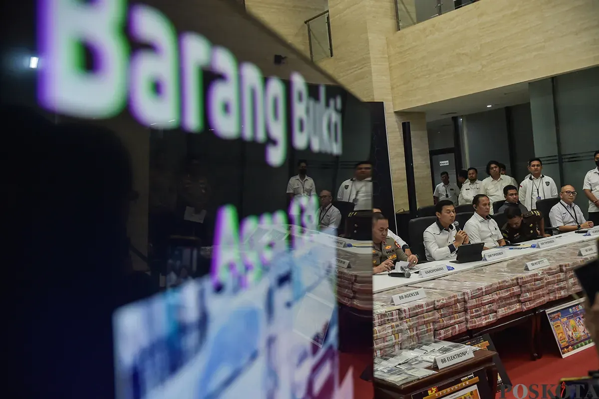 Polisi ungkap kasus judi online di Bareskrim Polri, Jakarta, Senin, 20 Januari 2025. (Sumber: Poskoata/ Bilal Nugraha Ginanjar)