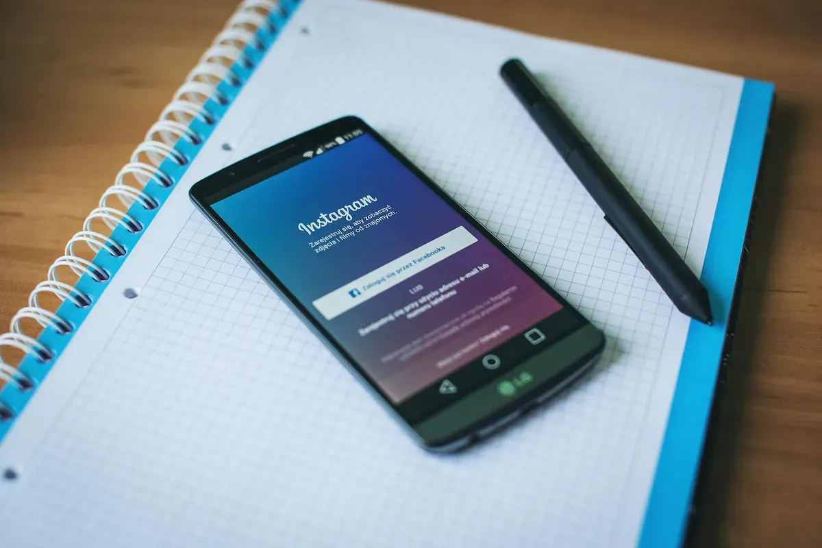 Cara mengganti email di Instagram (Sumber: Pexels/freestocks.org)
