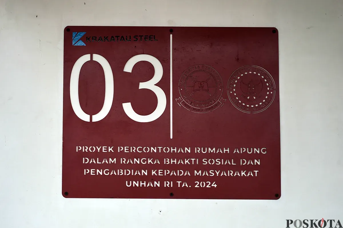 Suasana rumah apung di area pesisir Muara Angke, Jakarta Utara, Kamis, 23 Januari 2025. (Sumber: Poskoata/ Bilal Nugraha Ginanjar)