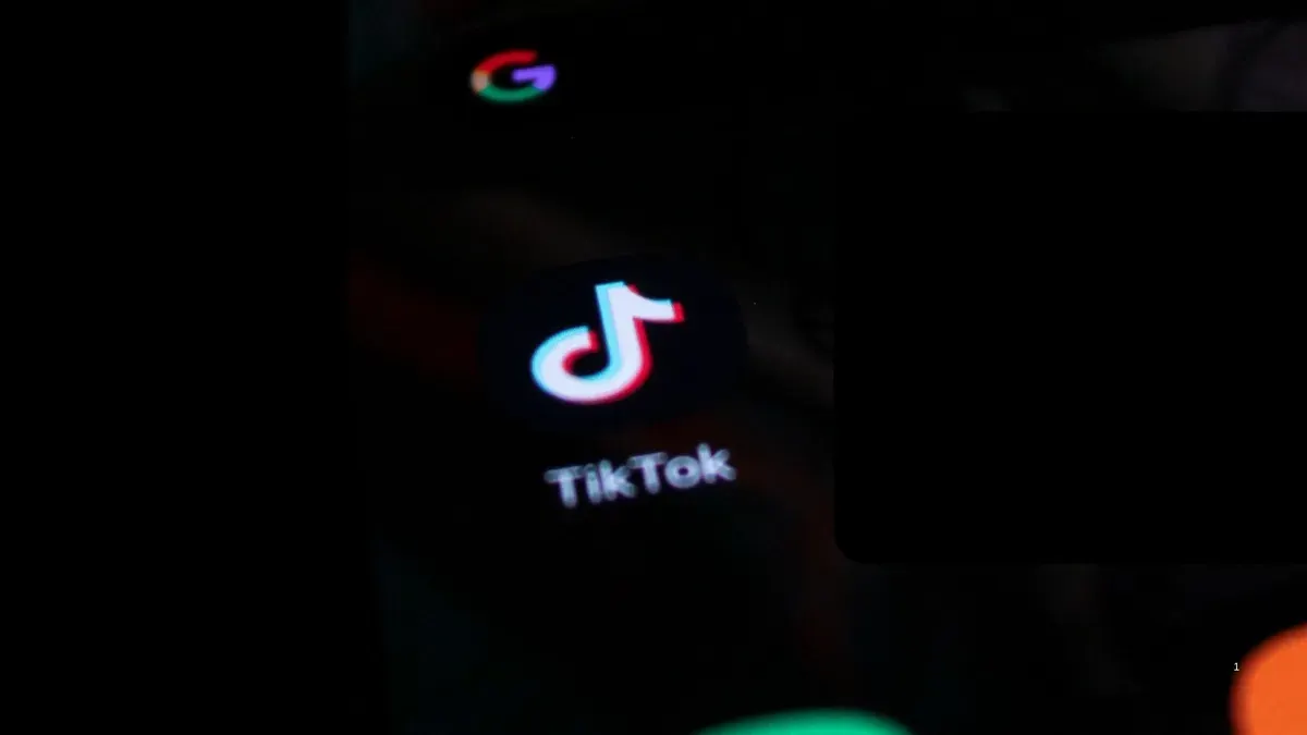 Cara menonaktifkan akun TikTok sementara. (Canva)