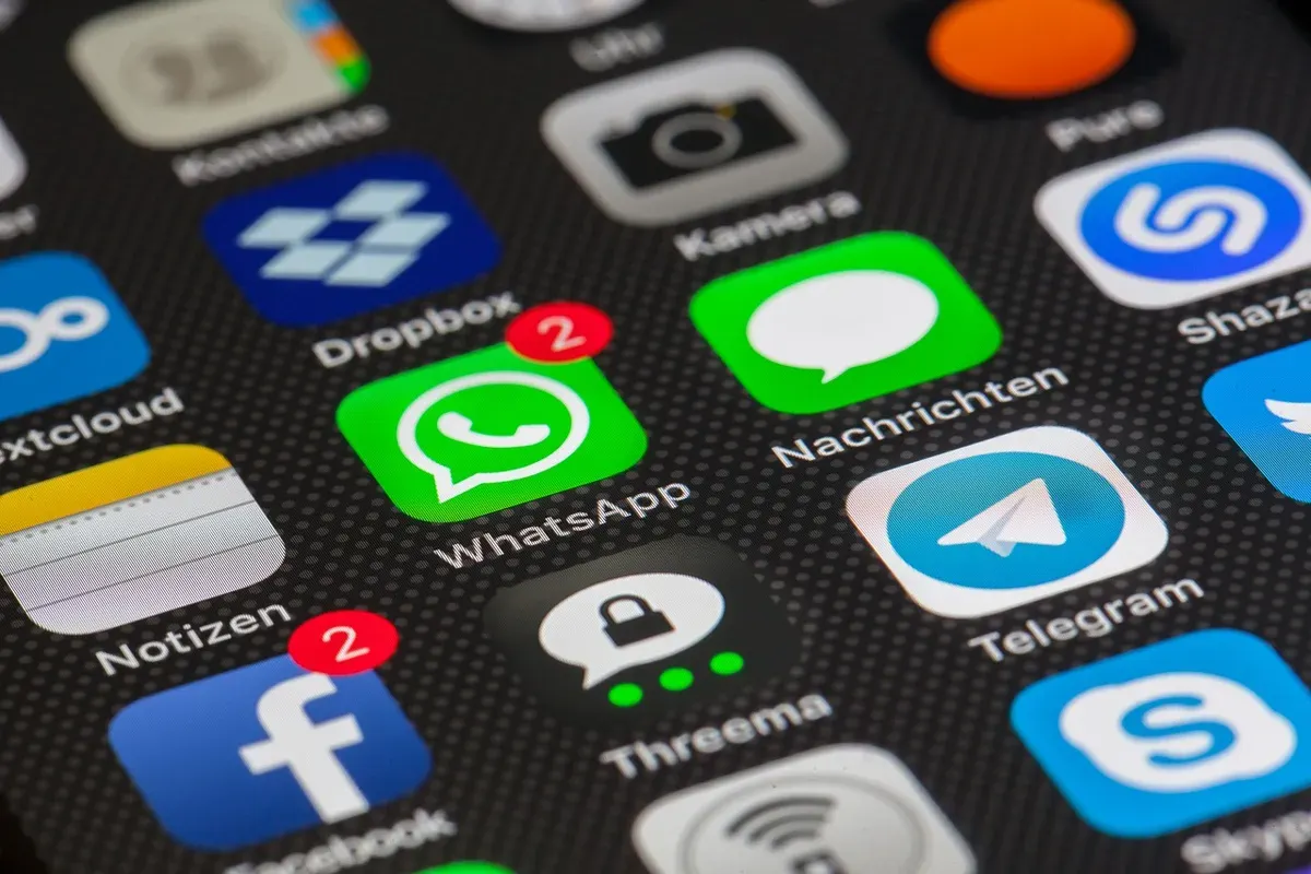 Simak cara mengamankan WhatsApp dengan fitur kunci aplikasi. (Sumber: Pixabay/LoboStudioHamburg)