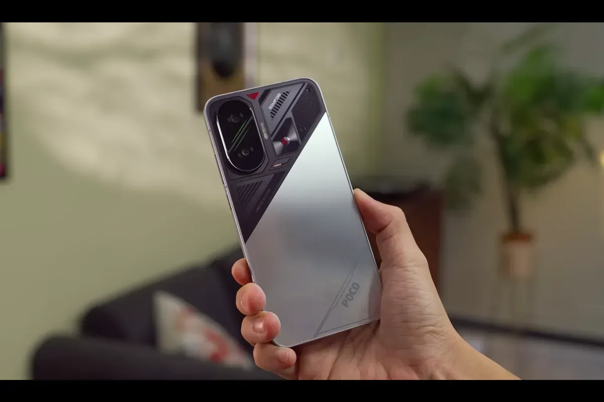 HP Gaming POCO F7 (Sumber: YouTube/GadgetIn)