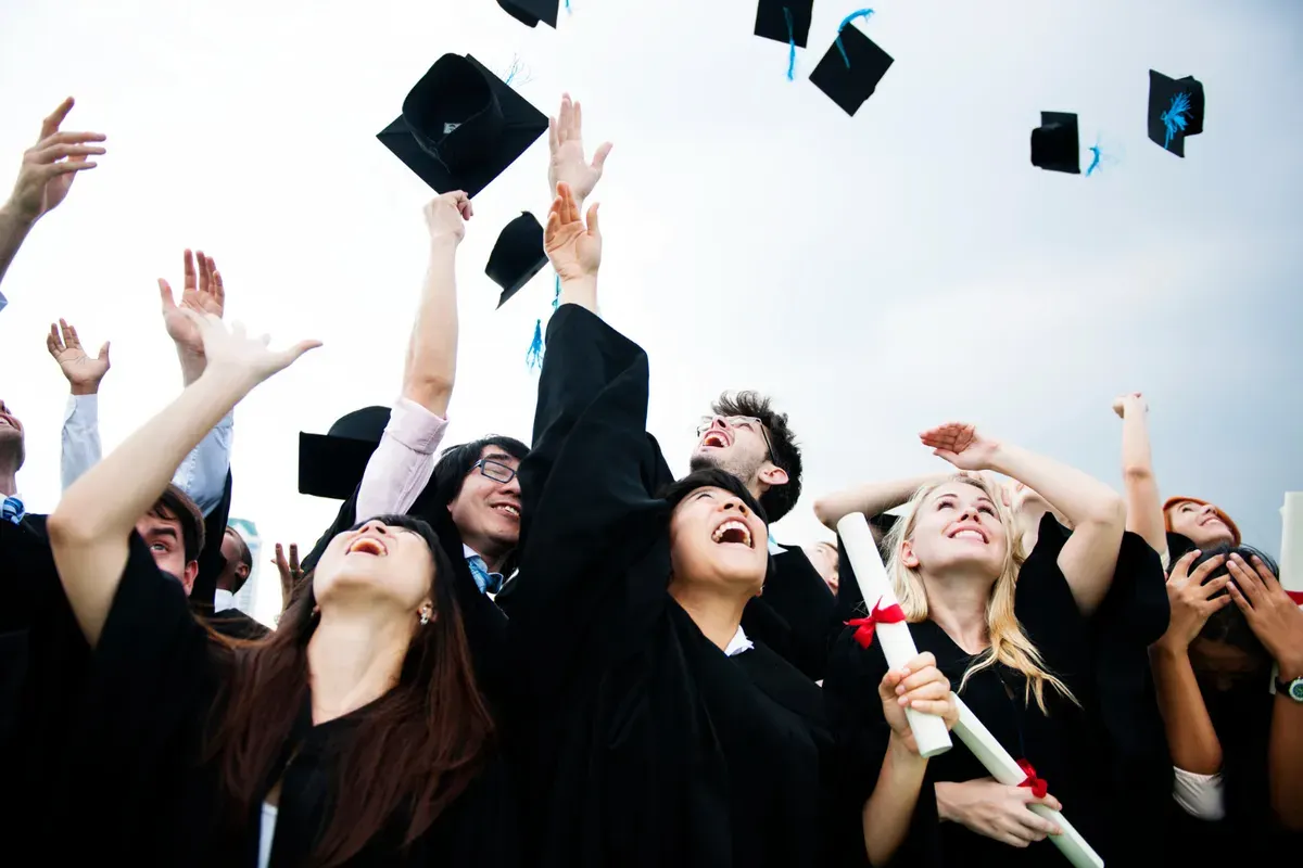 Cek di sini link dan cara daftar Beasiswa Unggulan 2025, kuliah gratis dari pemerintah. (Sumber: Freepik)