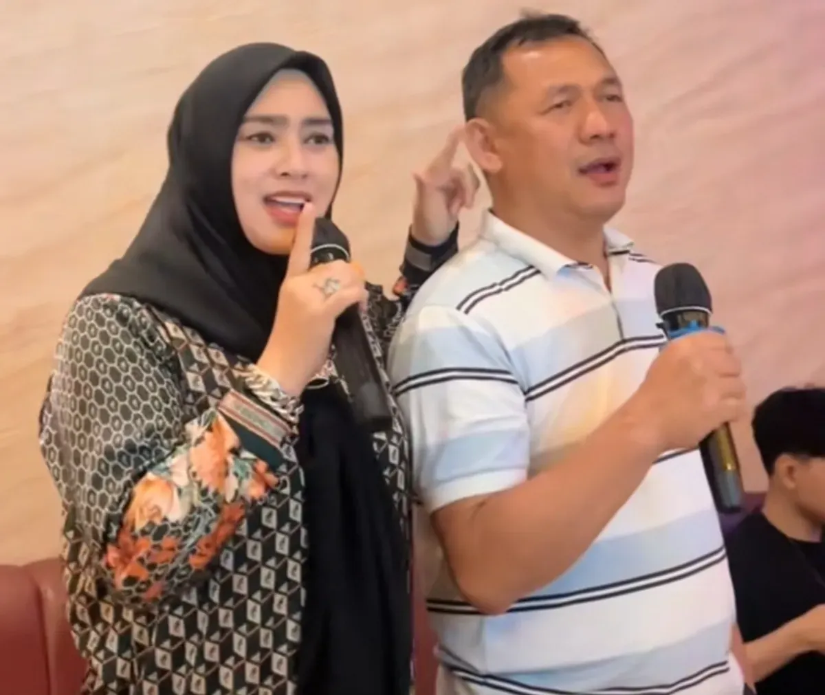 Icha Atazen Ungkap Alasan Retaknya Rumah Tangga dengan Dirmansyah, Sosok Suami yang Jarang Tersorot Publik (Sumber: TikTok/@ichaatazen__)