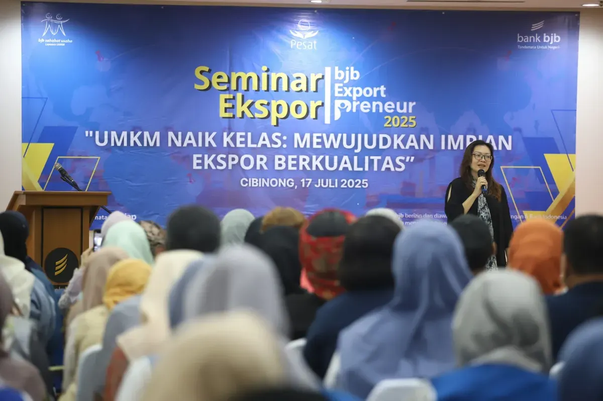 Kegiatan bjb Exportpreneur Volume 2 bertajuk "UMKM Naik Kelas: Mewujudkan Impian Ekspor Berkualitas" digelar di Kantor Cabang bank bjb Cibinong, Kabupaten Bogor, Kamis, 17 Juli 2025. (Sumber: Dok. bjb)