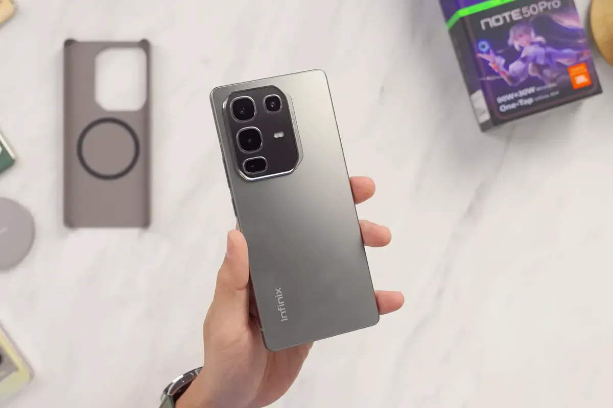 Infinix Note 50 Pro (Sumber: YouTube/GadgetIn)