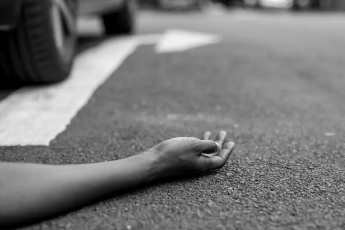 Ilsutrasi korban kecelakaan: Polisi ungkap 16 identitas korban tewas karena kecelakaan bus di Tol Krapyak, Semarang (Sumber: Freepik)