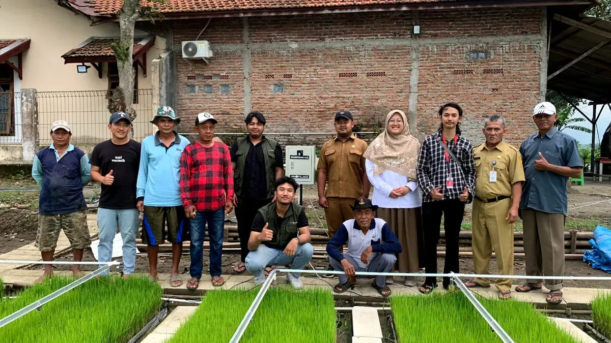 Inovasi seperti Semerbak-IoT dan Egg Pasteurize dari program Innovillage. (Sumber: Dok. Telkom)