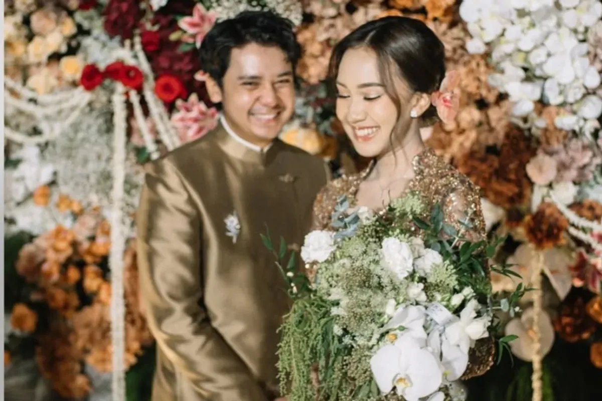 Potret acara lamaran Arbani Yasiz dan Raissa Ramadhani. (Sumber: Instagram/@arbaniyasiz)