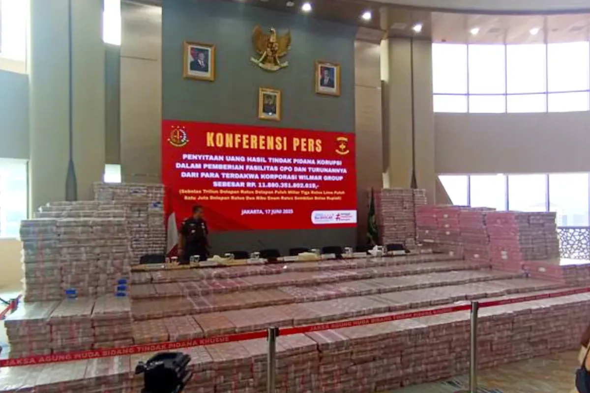 Potret uang sitaan kasus korupsi ekspor CPO Wilmar Group. (Sumber: X/jaksapedia)