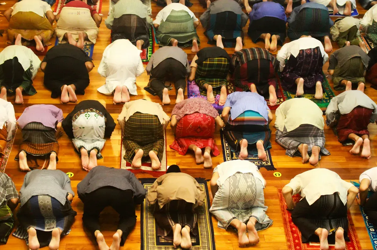 Jadwal Buka Puasa Bandung dan Sekitarnya Hari Ini 3 Maret 2025 (Sumber: Unsplash/Annas Arfnahri)