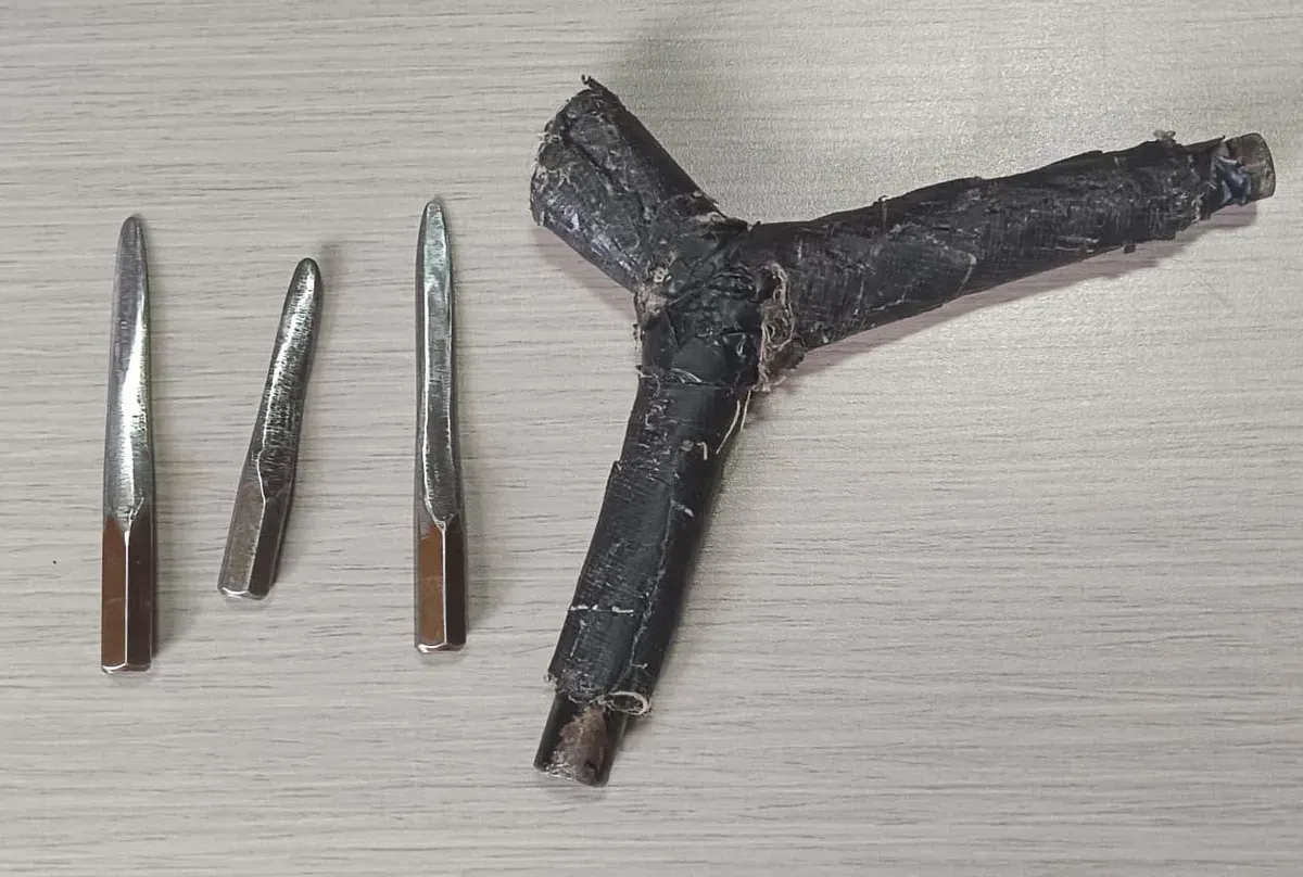 Barang bukti kasus curanmor di Purwakarta diamankan dari seorang pelaku asal Karawang berinisial REB, 35 tahun. (Sumber: Dok. Humas Polres Purwakarta)