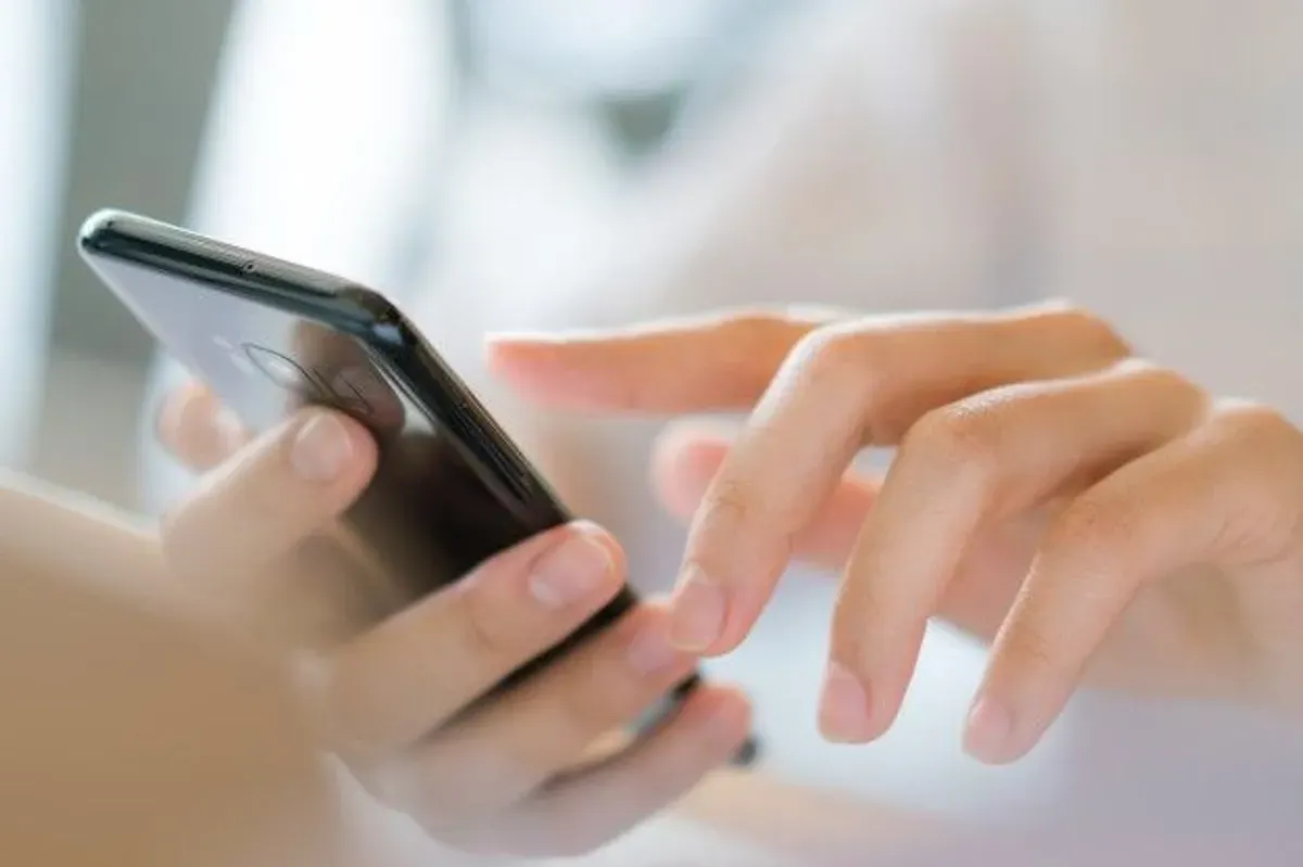 Cara efektif agar HP Android tidak bisa di reset jarak jauh. (Sumber: Pinterest/GeekHacker.ru)
