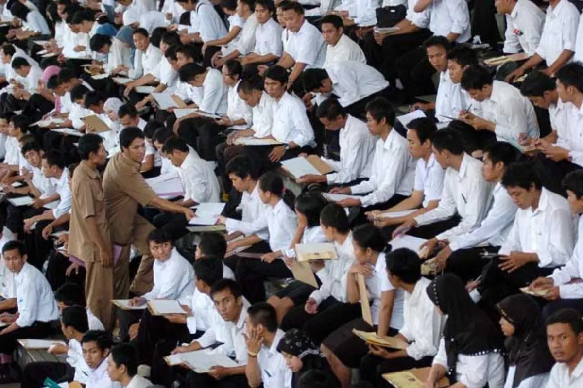 Lulusan SMA/SMK bisa dapat gaji Rp10 juta di CPNS 2025! Ini formasi terbaik dengan gaji tertinggi beserta instansi penempatannya. (Sumber: menpan.go.id)