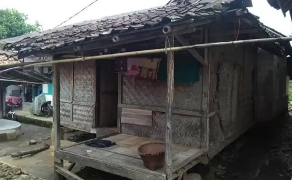 Salah satu Rumah Tidak Layak Huni milik warga Rangkasbitung, Lebak yang belum tertangani pemerintah. (Sumber: Dok. Warga)