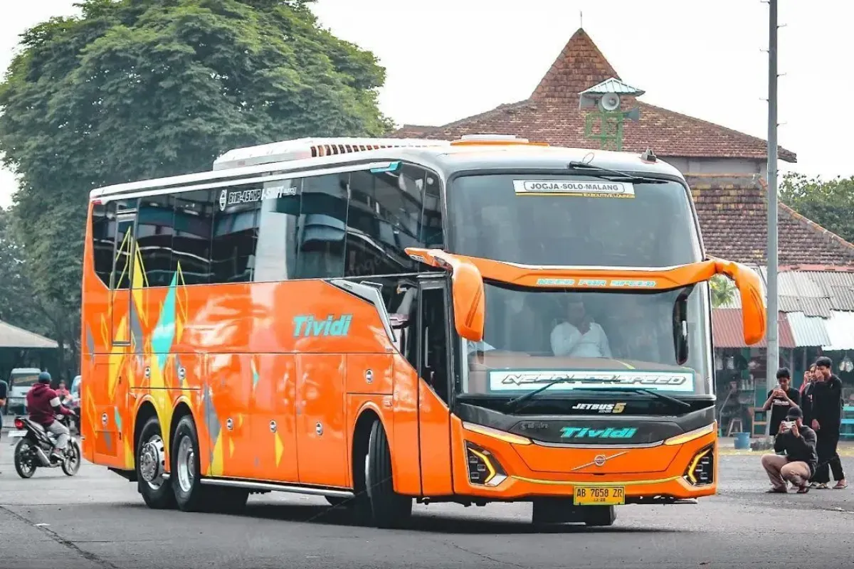 Cara beli tiket bus secara online. (Sumber: Pinterest : @jsph)