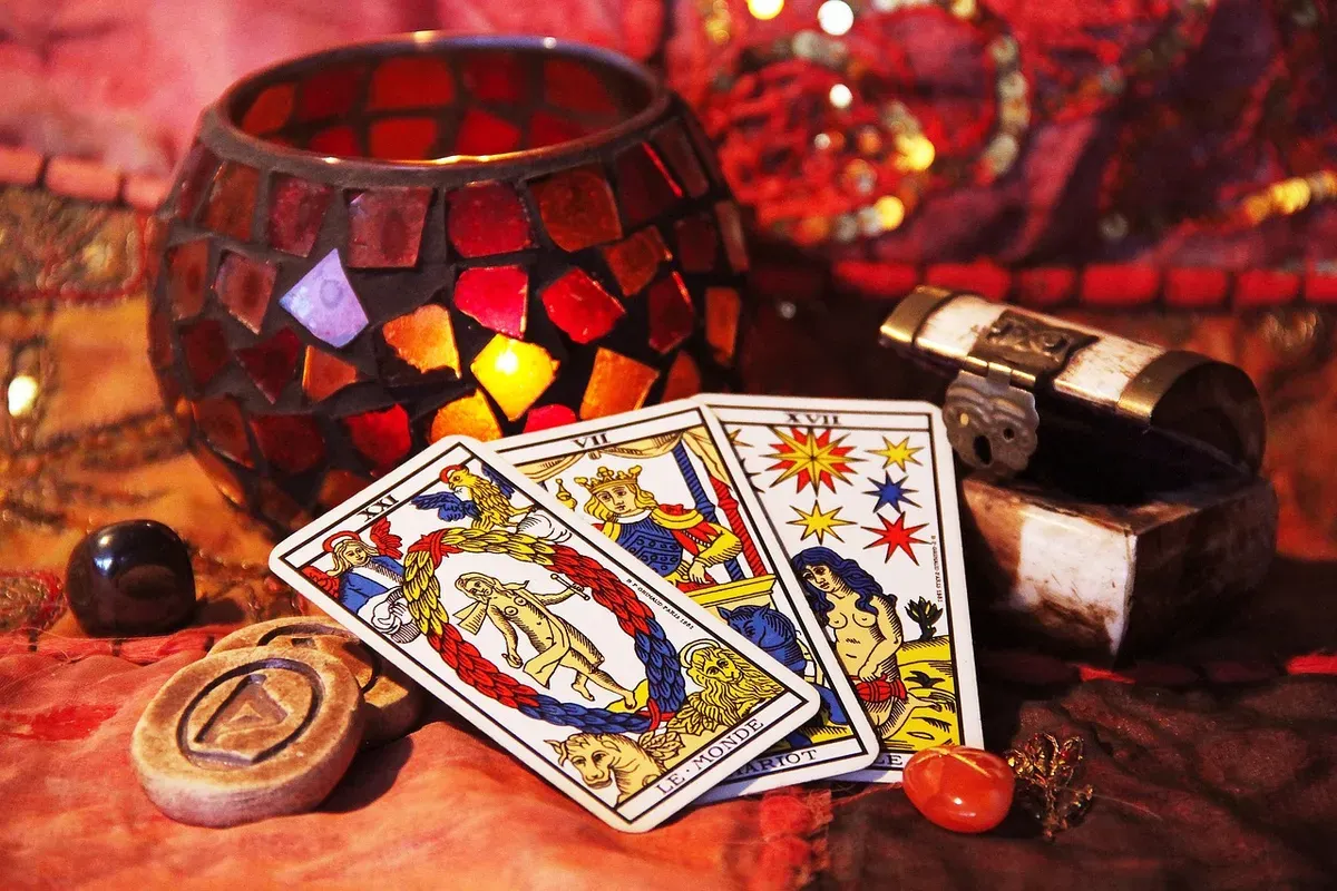 Ramalan tarot zodiak Cancer, Leo, dan Virgo hari ini. (Sumber: Pixabay/Jean-Didier)