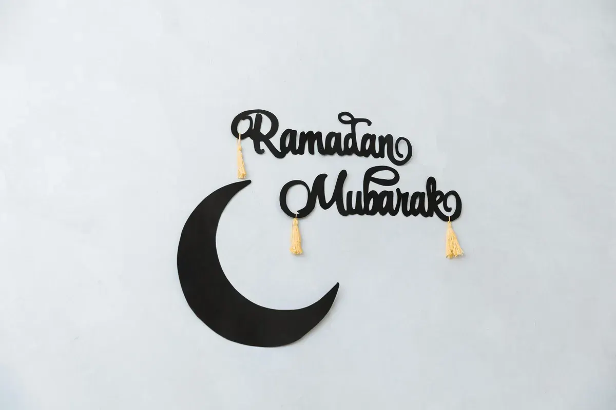 Kartu ucapan Hari Raya Idul Fitri. (Sumber: Pexels/Thirdman)