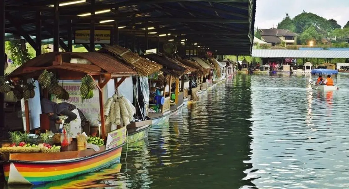 Wisata Floating Market Lembang. (Sumber: X/@jarrumprntol)