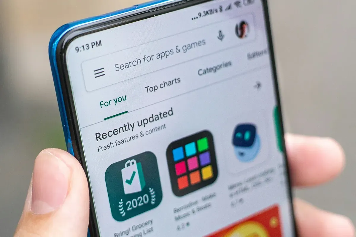 Cara Lengkap Beli Aplikasi Berbayar di PlayStore (Sumber: Unsplash/Mika Baumeister)