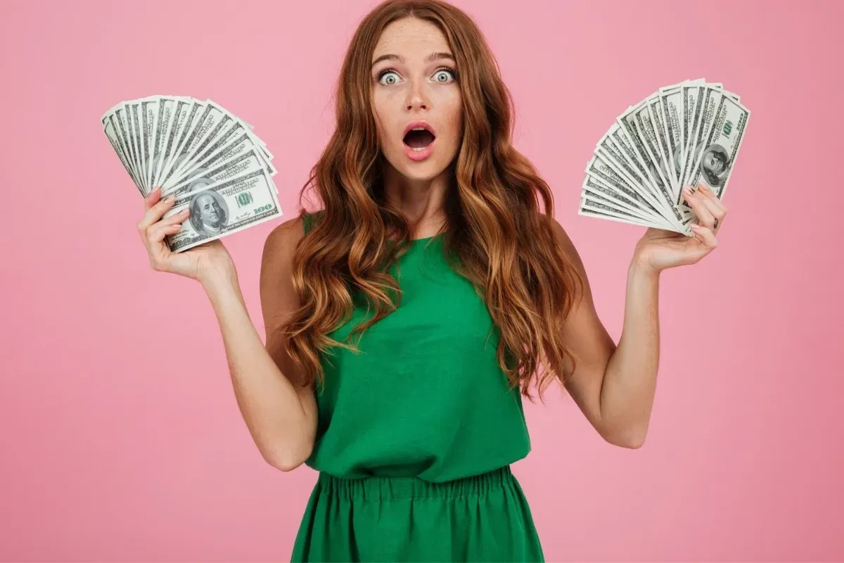 Sering Hoki dan Bernasib Baik, 4 Weton Ini Diramalkan Akan Jadi Orang Kaya Raya (Sumber: Freepik)