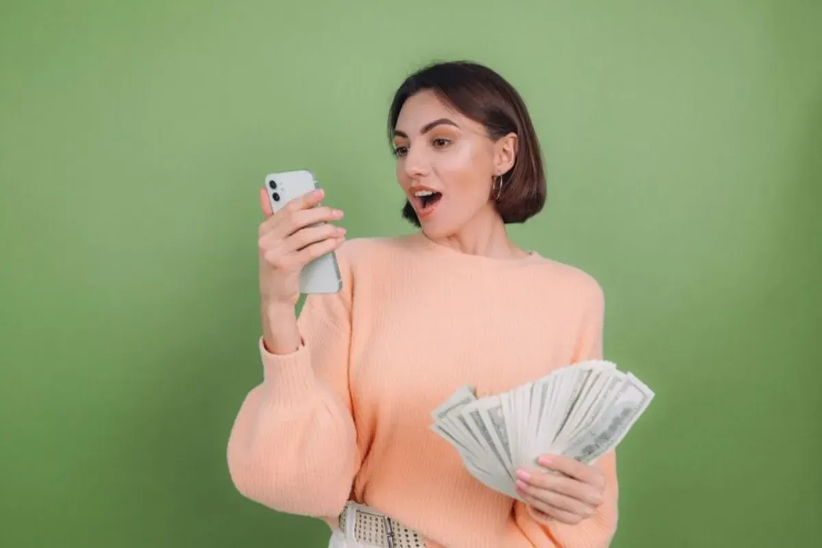 Cara mendapatkan uang dari Instagram. (Sumber: Freepik)