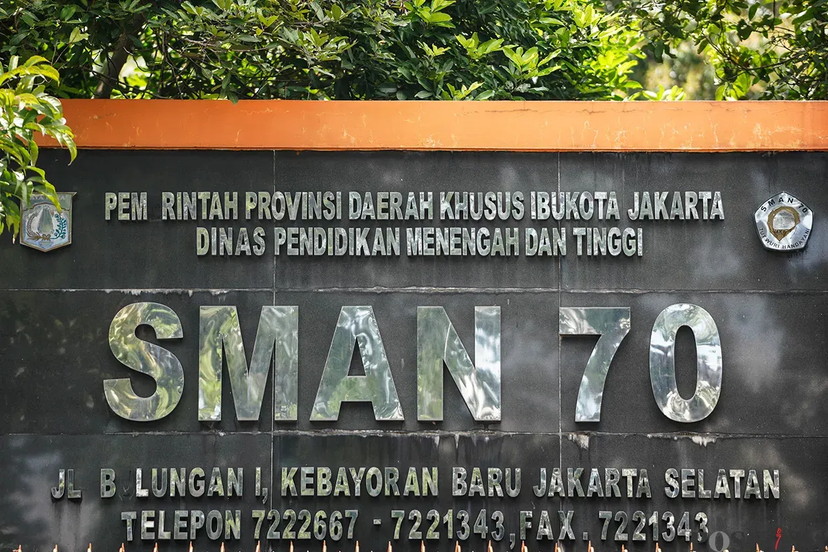 Kabid. Komunikasi Sosial Staf Khusus Gubernur, Chico Hakim, beranggapan pihak sekolah SMA Negeri 70 Jakarta perlu lebih bijak dalam menyikapi terkait masalah iuran kegiatan akhir tahun sekolah. (Sumber: Poskota/Bilal Nugraha Ginanjar)