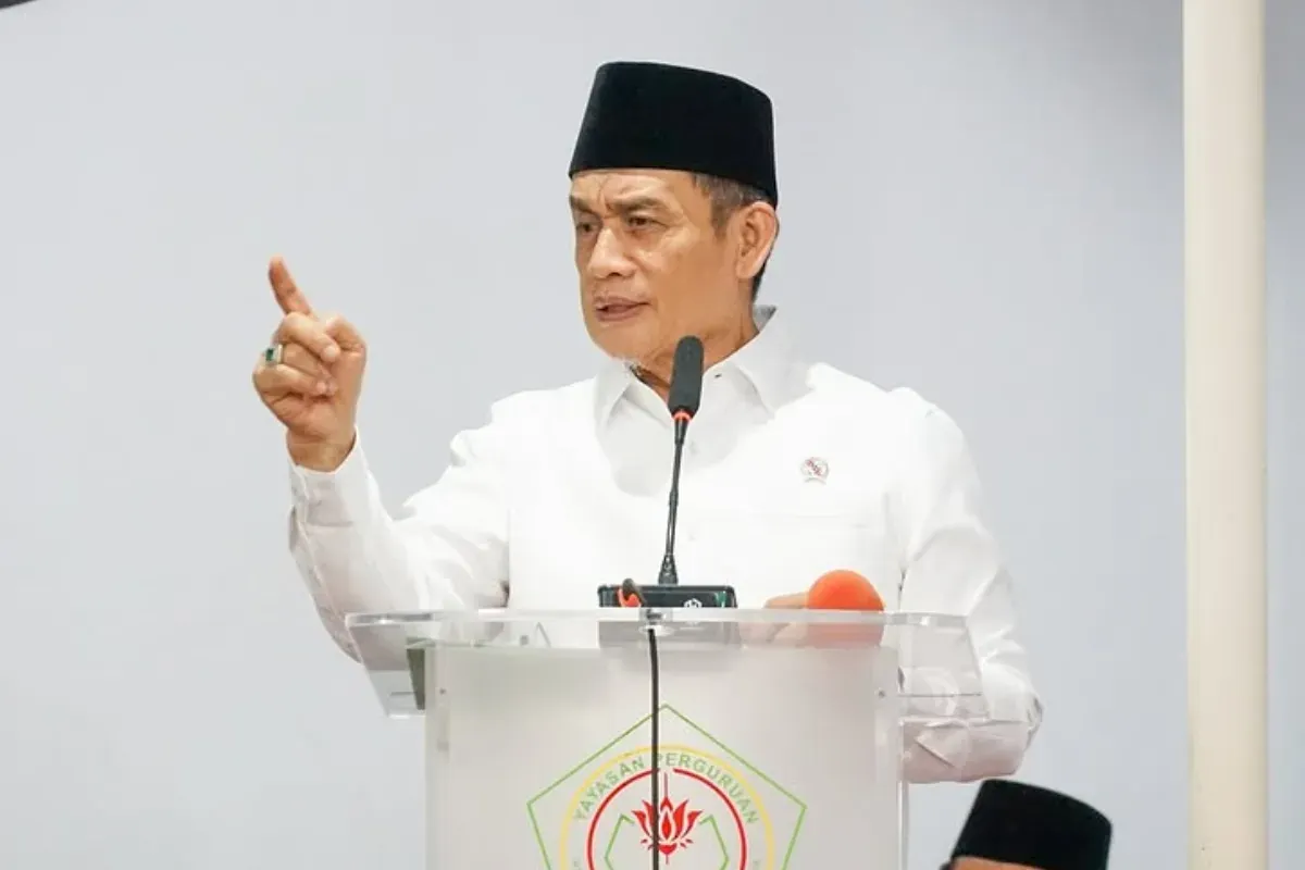 Romo Syafi'i menanggapi soal fenomena Ormas meminta THR ke masyarakat. (Sumber: Instagram/@romo.syafii)
