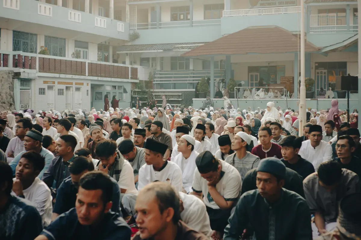 Kapan Lebaran 2025 Menurut Muhammadiyah, Pemerintah, NU, dan BRIN? Simak di Sini (Sumber: Unsplash/Falaq Lazuardi)