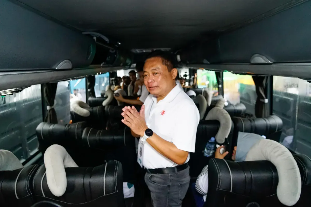 Direktur Utama Telkom Ririek Adriansyah saat Seremoni pelepasan keberangkatan para peserta Mudik Bersama BUMN 2025 di Gelora Bung Karno (GBK), Jakarta, pada Kamis, 27 Maret 2025. (Sumber: Dok. Telkom)