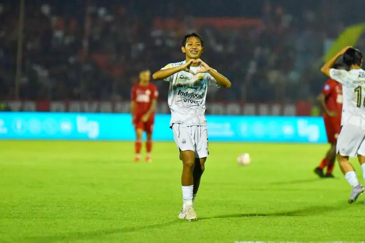 Potret pemain Persib Bandung, Beckham Putra yang menjadi salah satu pemain diminta tambah berat badan. (Sumber: Persib)