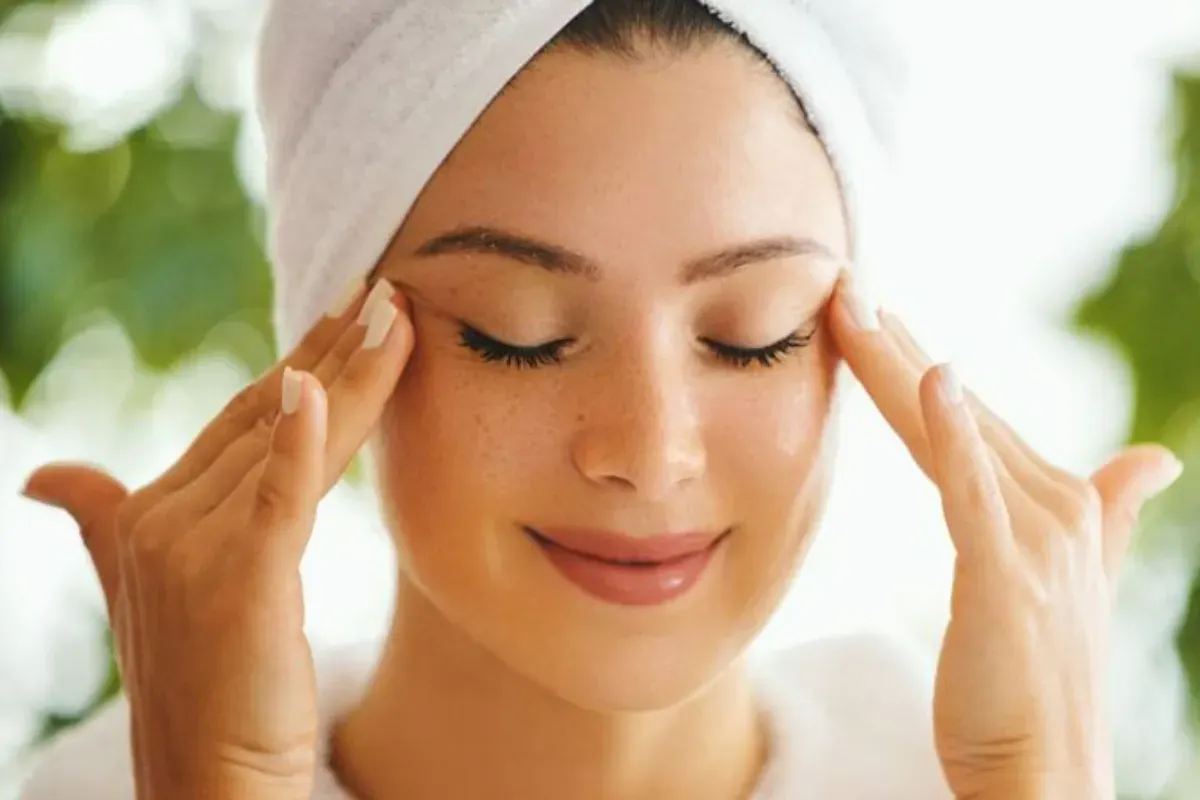 Cek 10 cara efektif untuk menjaga kulit tetap sehat dan glowing secara alami. (Sumber: Pinterest/META)
