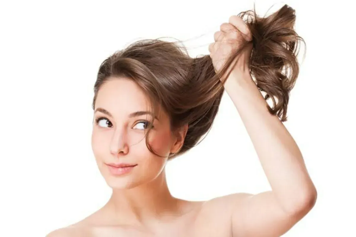 Simak cara mudah memanjangan rambut secara alami. (Sumber: Pinterest/Stylecraze)