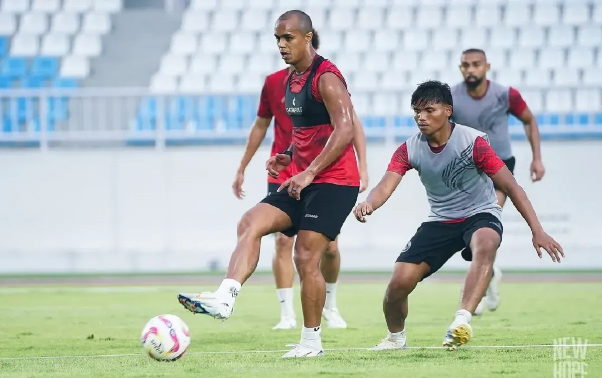 Wiliam Marcilio mengikuti sesi latihan perdana di Stadion Kanjuruhan, Kab. Malang, bersama skuad Arema FC. (Foto: Instagram/@aremafcofficial)