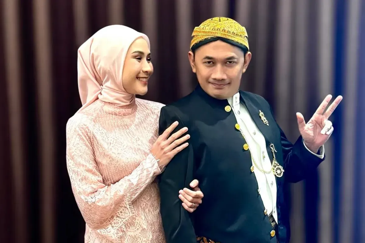 Hanung Bramantyo diduga menyindir isu perselingkuhan Ridwan Kamil dan Lisa Mariana. (Sumber: Instagram/@hanungbramantyo)