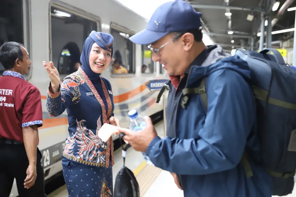 Ilustrasi mudik lebaran 2026 menggunakan kereta api. (Sumber: X/@keretaapikita)