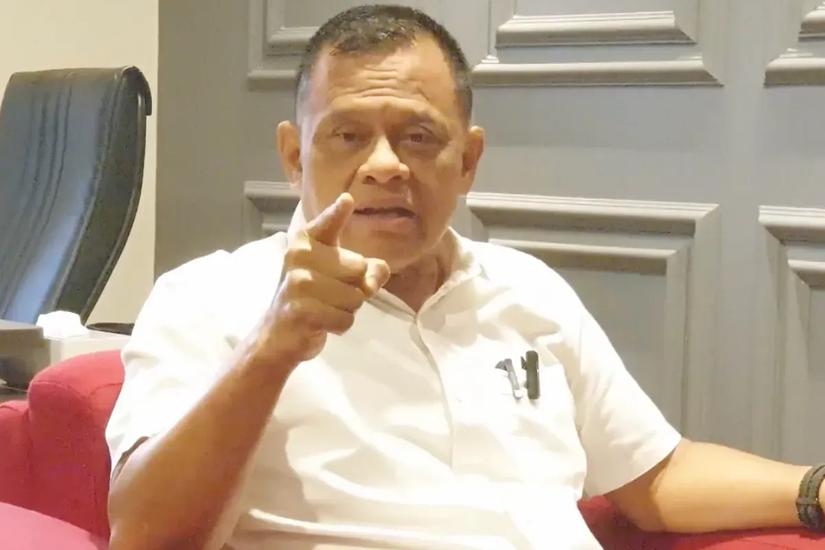 Potret Purnawirawan TNI Gatot Nurmantyo yang marah kepada Hercules. (Sumber: YouTube/Refly Harun)