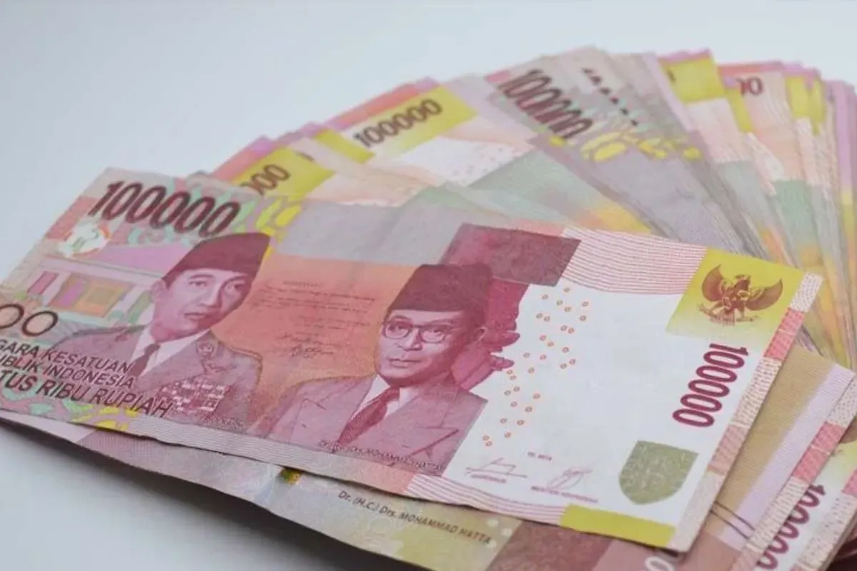Segera cek! Bansos PKH Agustus 2025 cair 5-20 Agustus. Pastikan Anda terdaftar DTSEN dan tahu syarat penerima Rp3 juta per tahun. (Sumber: Ist)